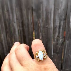10 KT Gold Simulated Opal Marquise Statement Ring